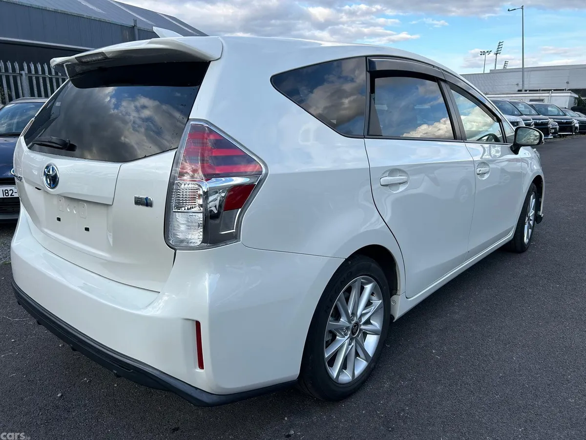 Toyota Prius MPV, Petrol Hybrid, 2020, White