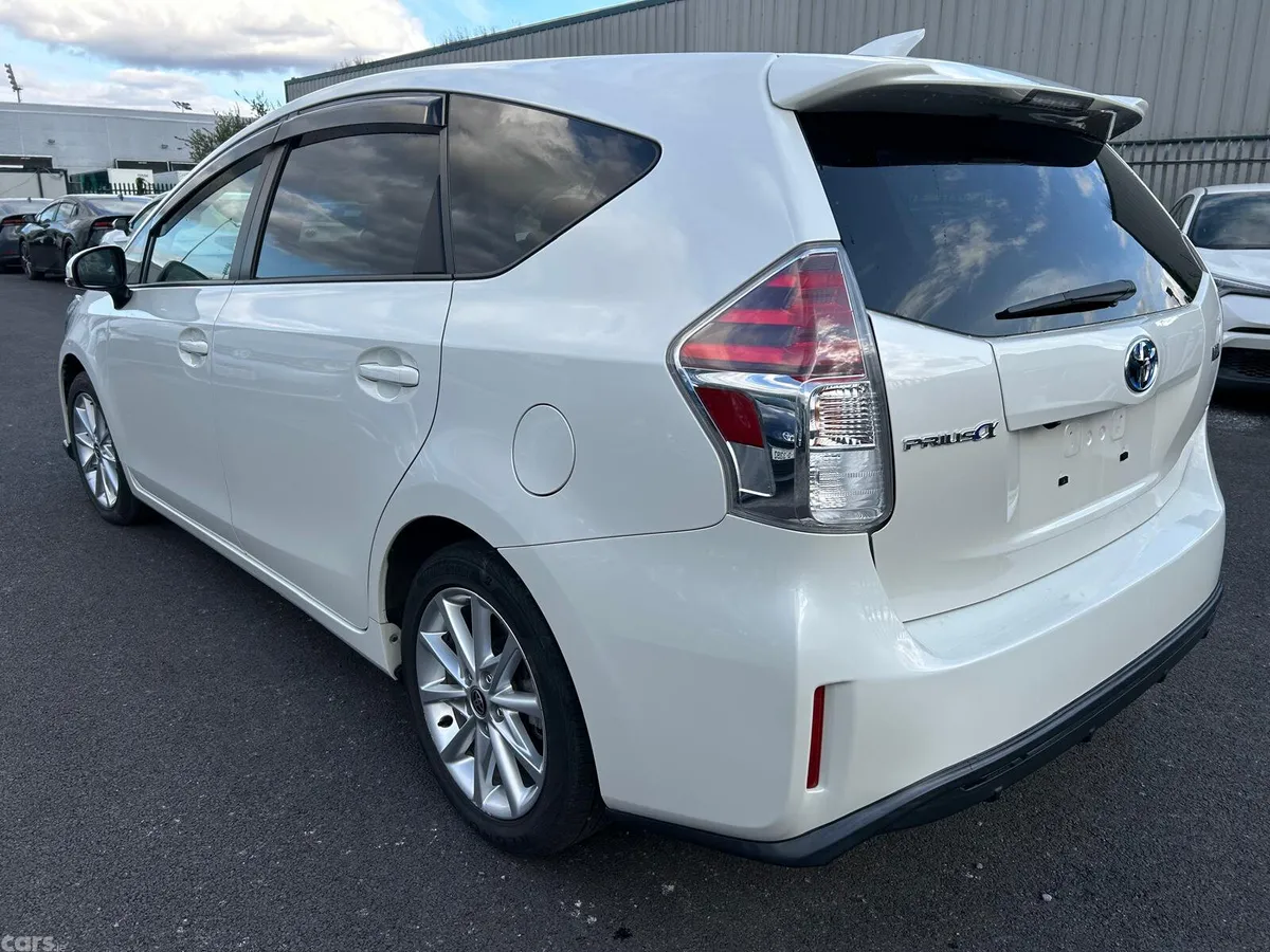 Toyota Prius MPV, Petrol Hybrid, 2020, White