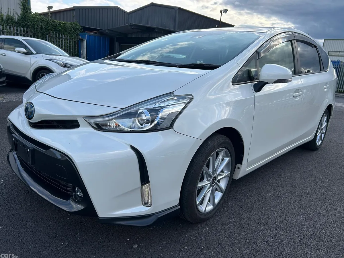 Toyota Prius MPV, Petrol Hybrid, 2020, White