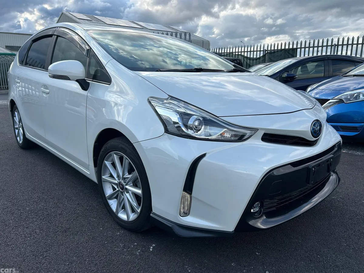 Toyota Prius MPV, Petrol Hybrid, 2020, White