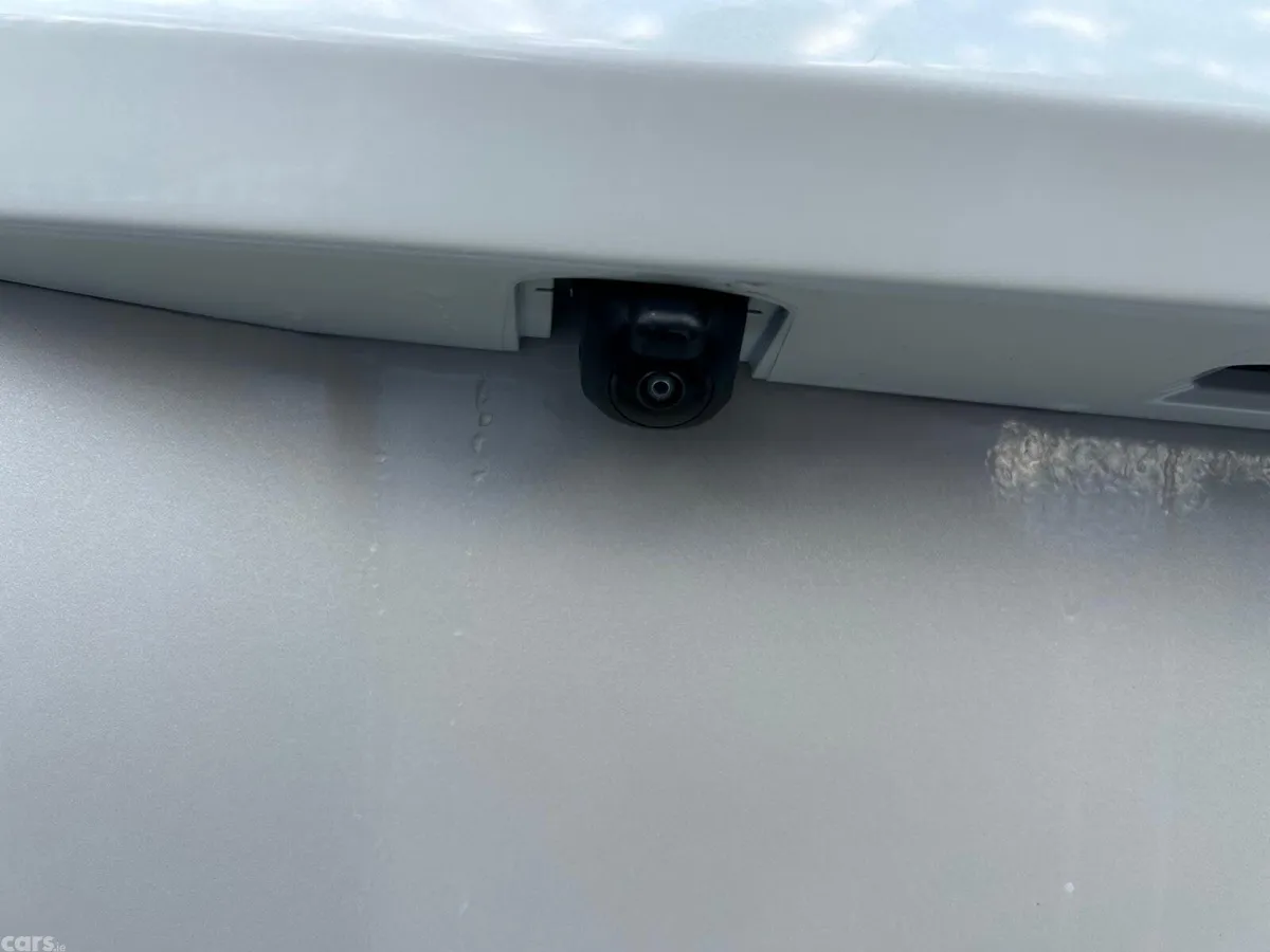 Toyota Prius MPV, Petrol Hybrid, 2020, White