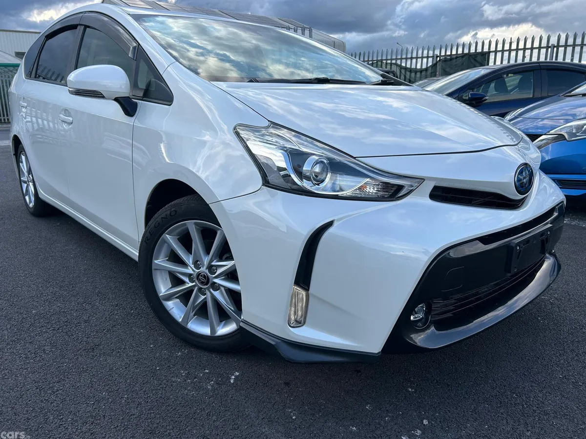 Toyota Prius MPV, Petrol Hybrid, 2020, White