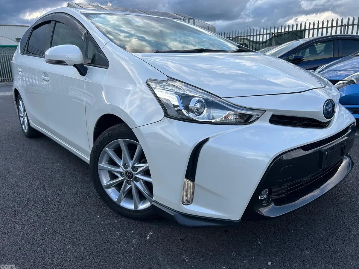 Toyota Prius MPV, Petrol Hybrid, 2020, White