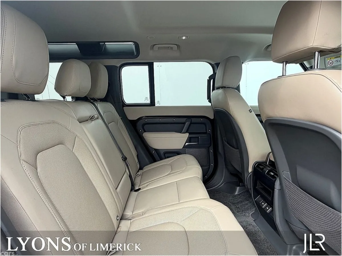 Land Rover Defender SUV, Petrol Plug-in Hybrid, 2023, Black