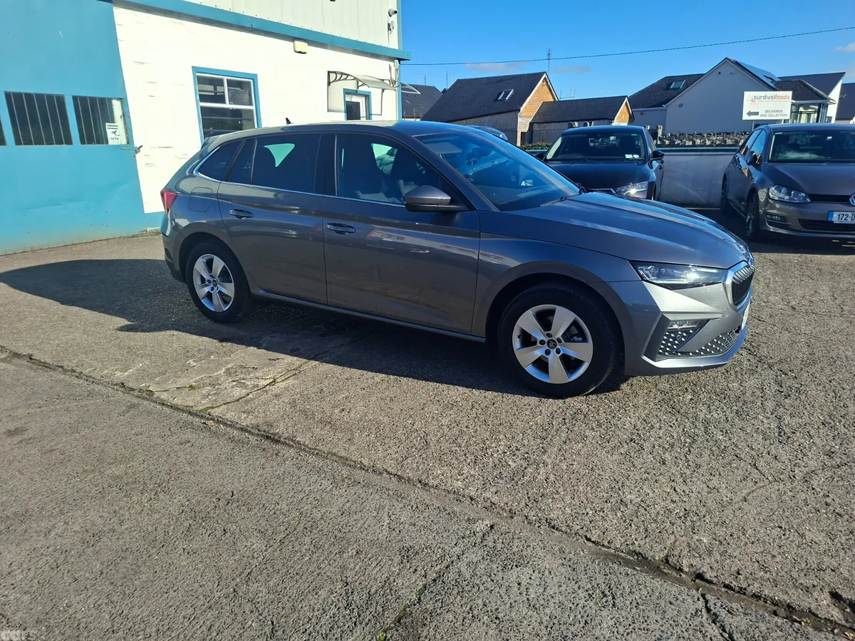 Skoda Scala Hatchback, Petrol, 2026, Grey