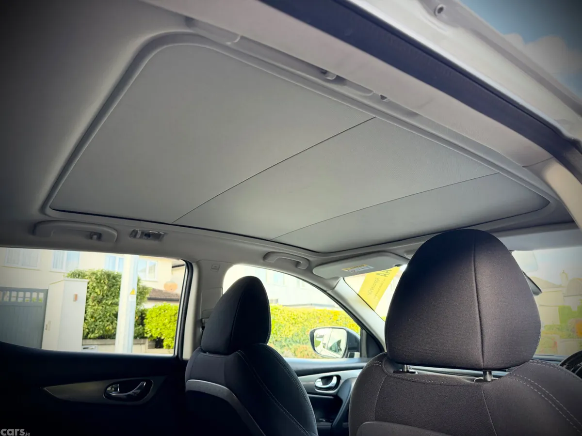 Nissan Qashqai Hatchback, Petrol, 2018, Silver