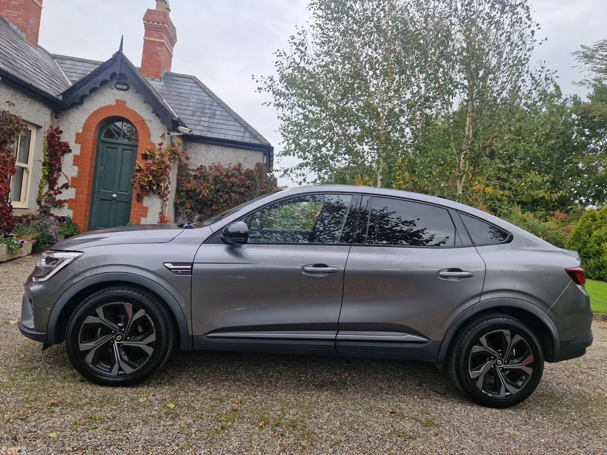 Renault Arkana Hatchback, Petrol, 2023, Grey