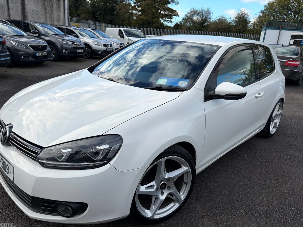 Volkswagen Golf Hatchback, Diesel, 2011, White
