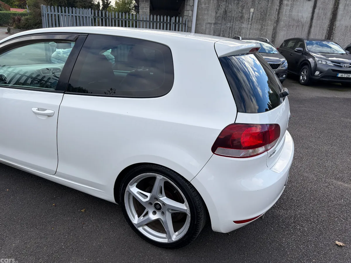 Volkswagen Golf Hatchback, Diesel, 2011, White