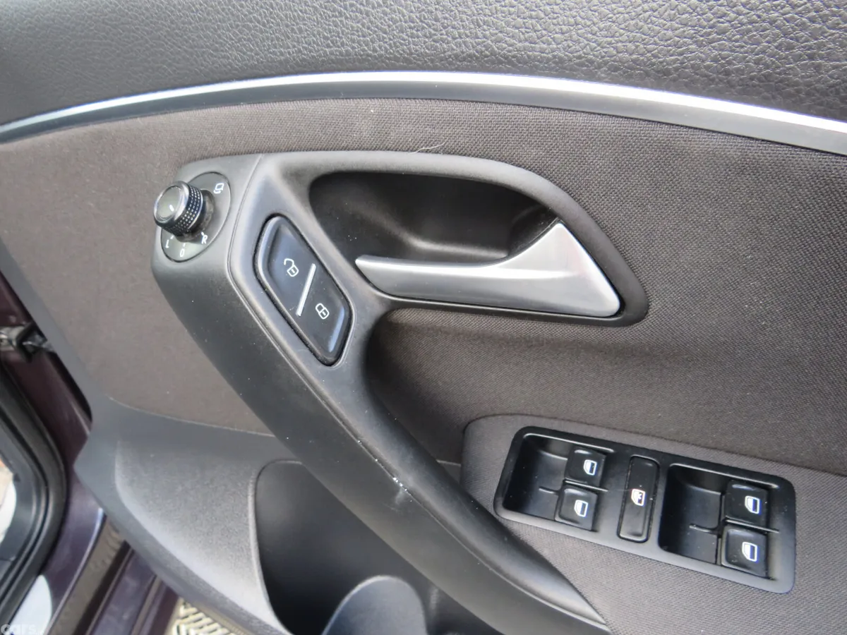 Volkswagen Polo Hatchback, Petrol, 2015, Black