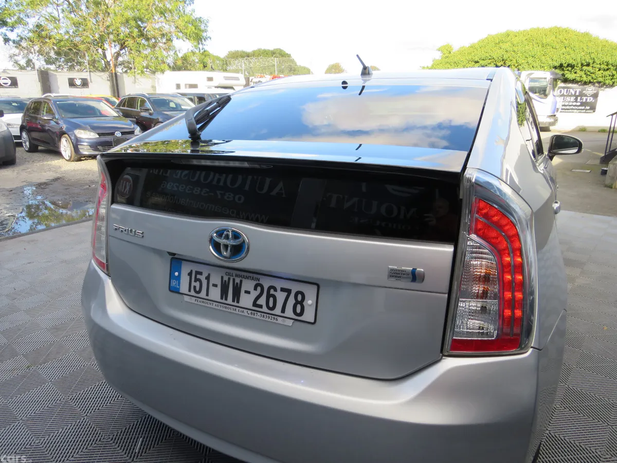 Toyota Prius Hatchback, Petrol Hybrid, 2015, Silver