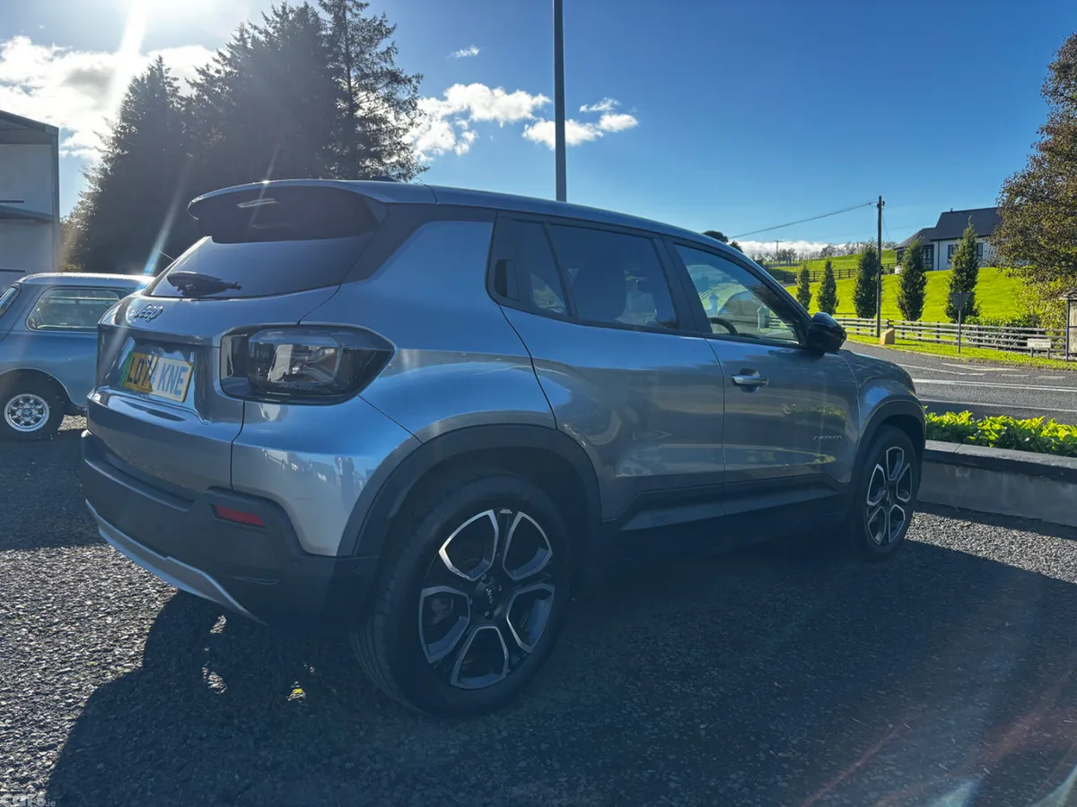 Jeep Avenger SUV, Electric, 2025, Grey