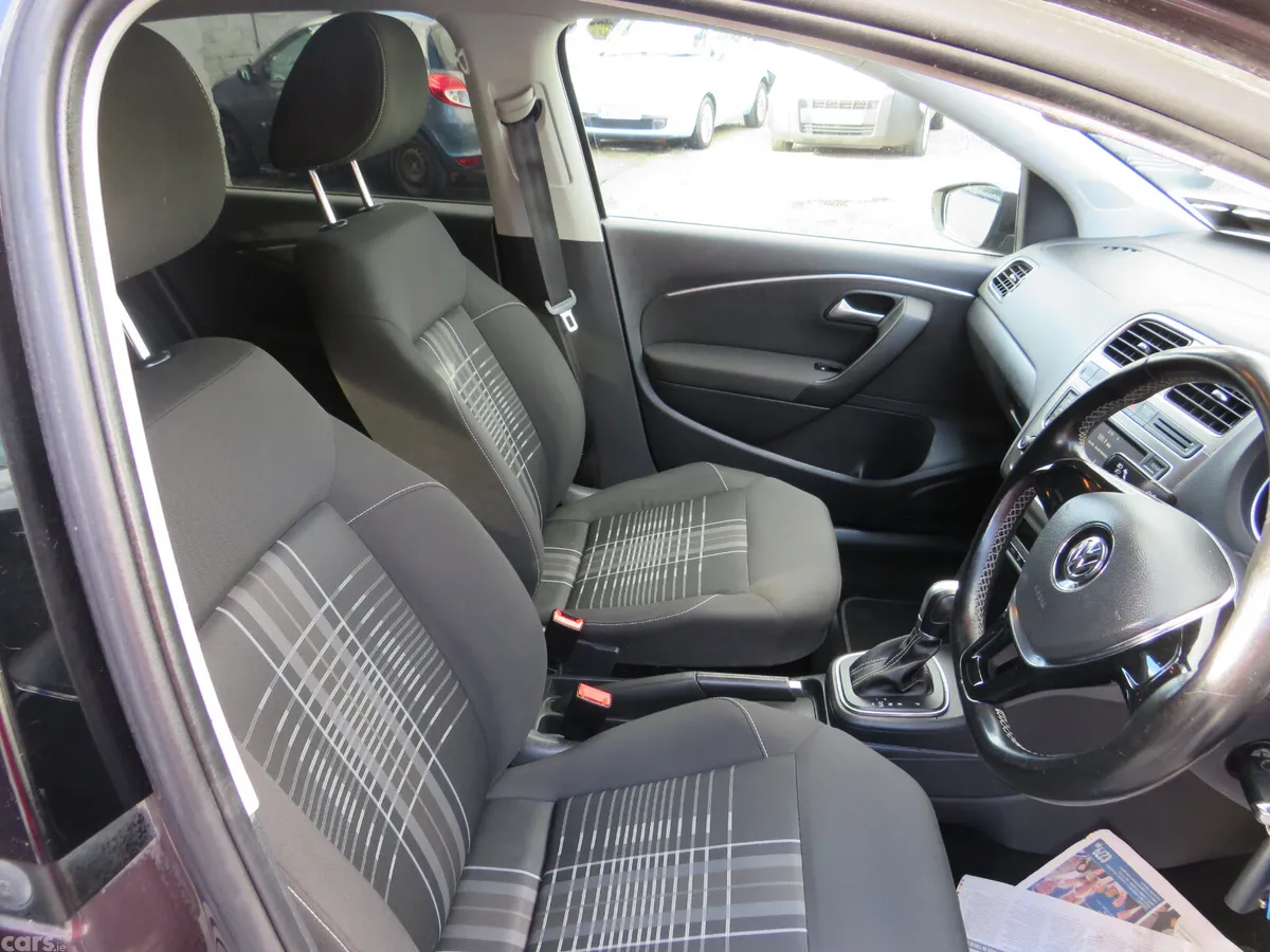 Volkswagen Polo Hatchback, Petrol, 2015, Black