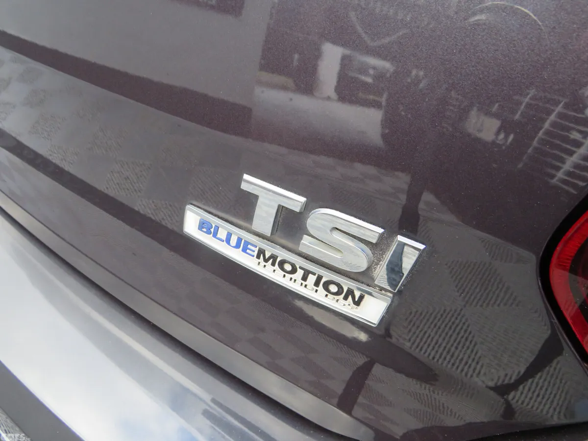 Volkswagen Polo Hatchback, Petrol, 2015, Black