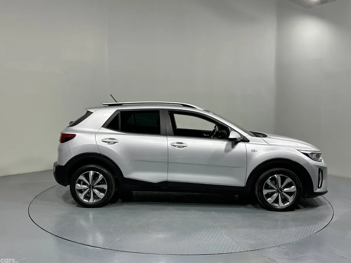 Kia Stonic Hatchback, Petrol, 2021, Grey