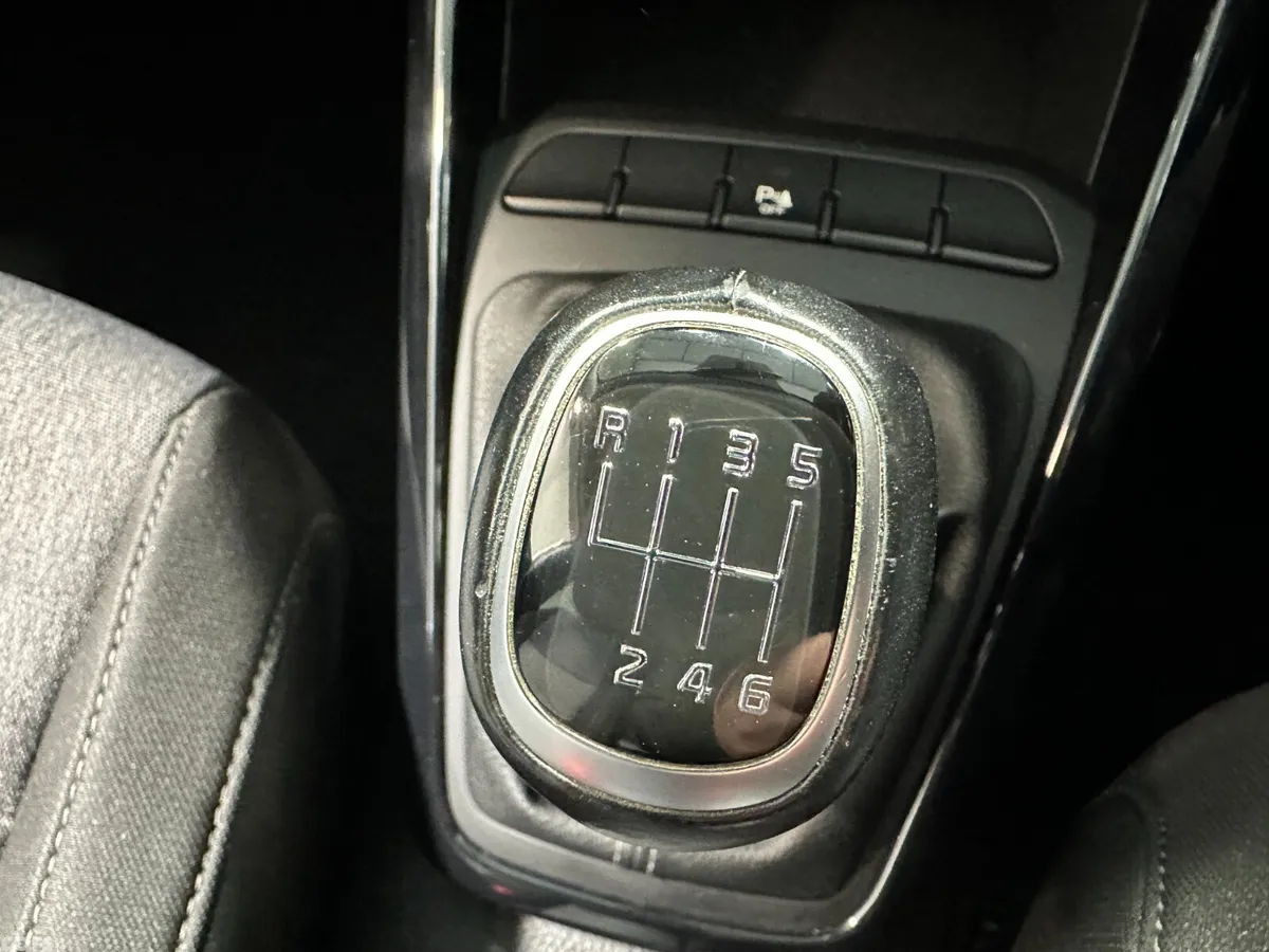 Kia Stonic Hatchback, Petrol, 2021, Grey