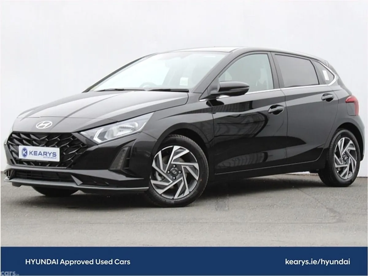 Hyundai i20 Hatchback, Petrol, 2024, Black