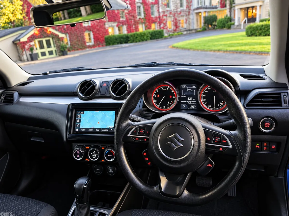 Suzuki Swift Hatchback, Petrol, 2022, Blue