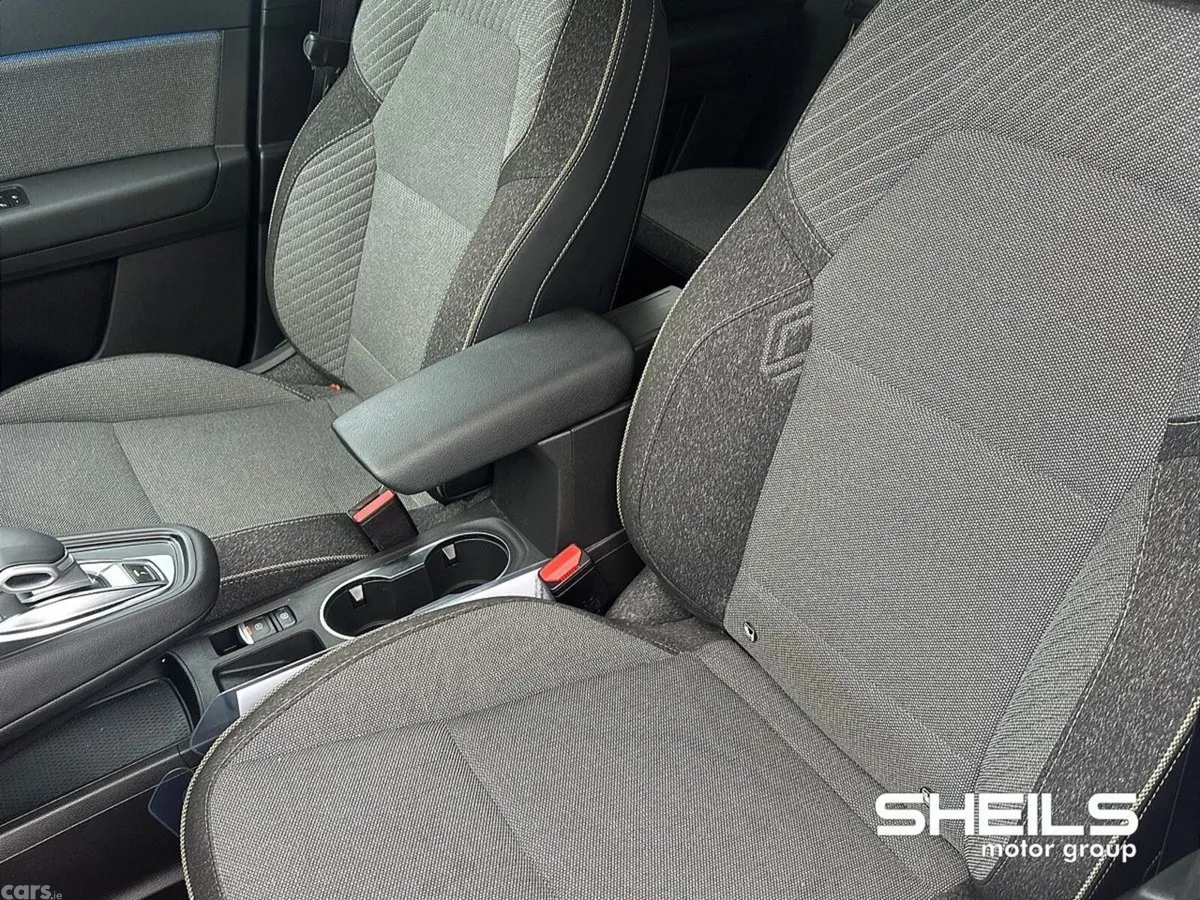 Renault Symbioz Hatchback, Petrol Hybrid, 2025, Grey