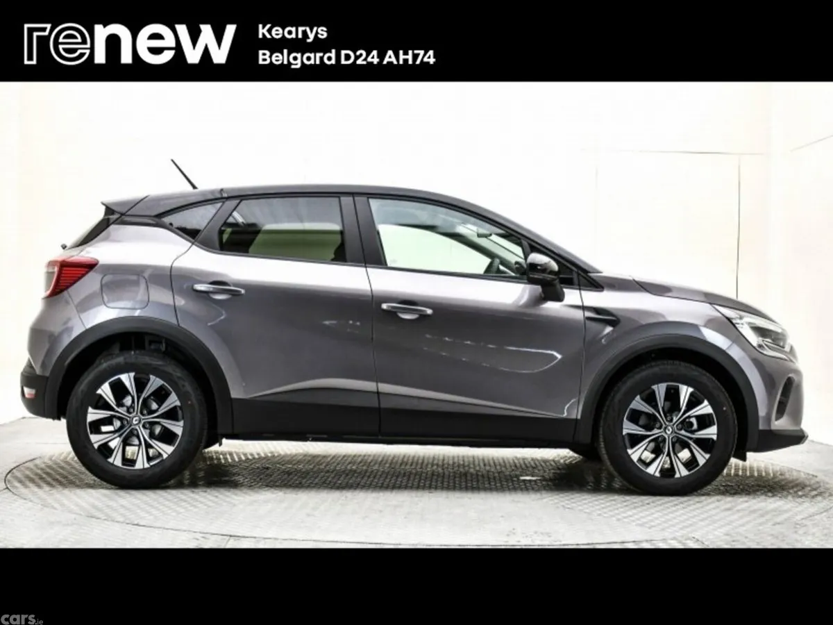 Renault Captur Hatchback, Petrol, 2023, Grey