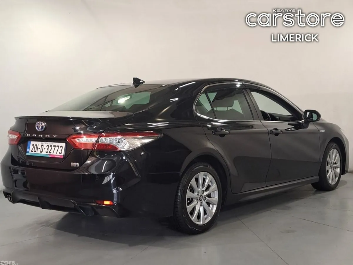 Toyota Camry Saloon, Petrol Hybrid, 2020, Black