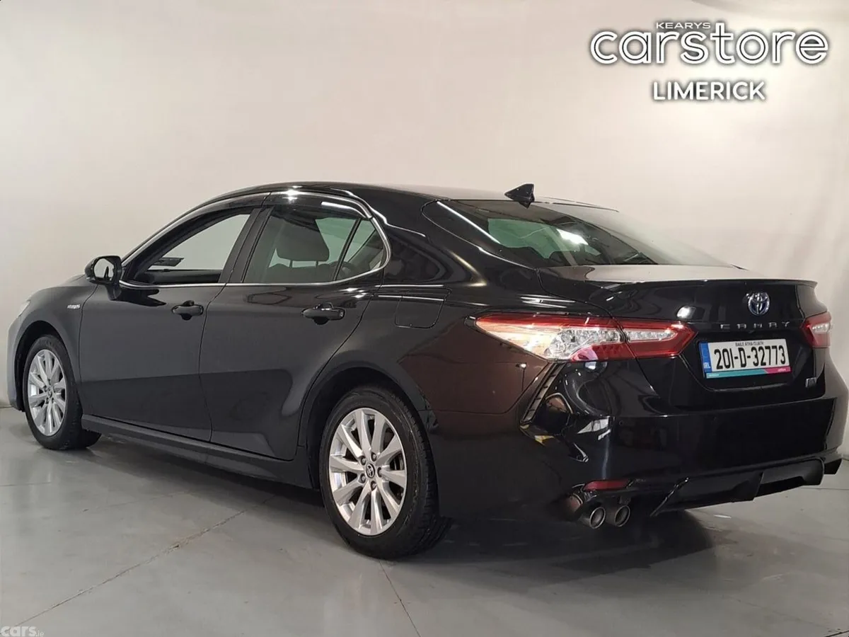 Toyota Camry Saloon, Petrol Hybrid, 2020, Black