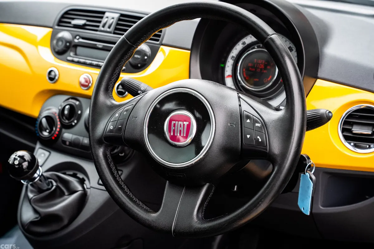 Fiat 500 Hatchback, Petrol, 2013, Yellow