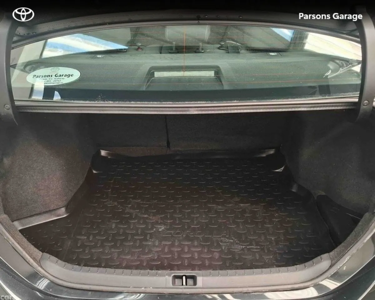 Toyota Corolla Saloon, Diesel, 2016, Black