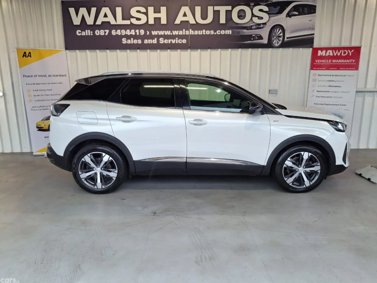 Peugeot 3008 MPV, Diesel, 2022, White