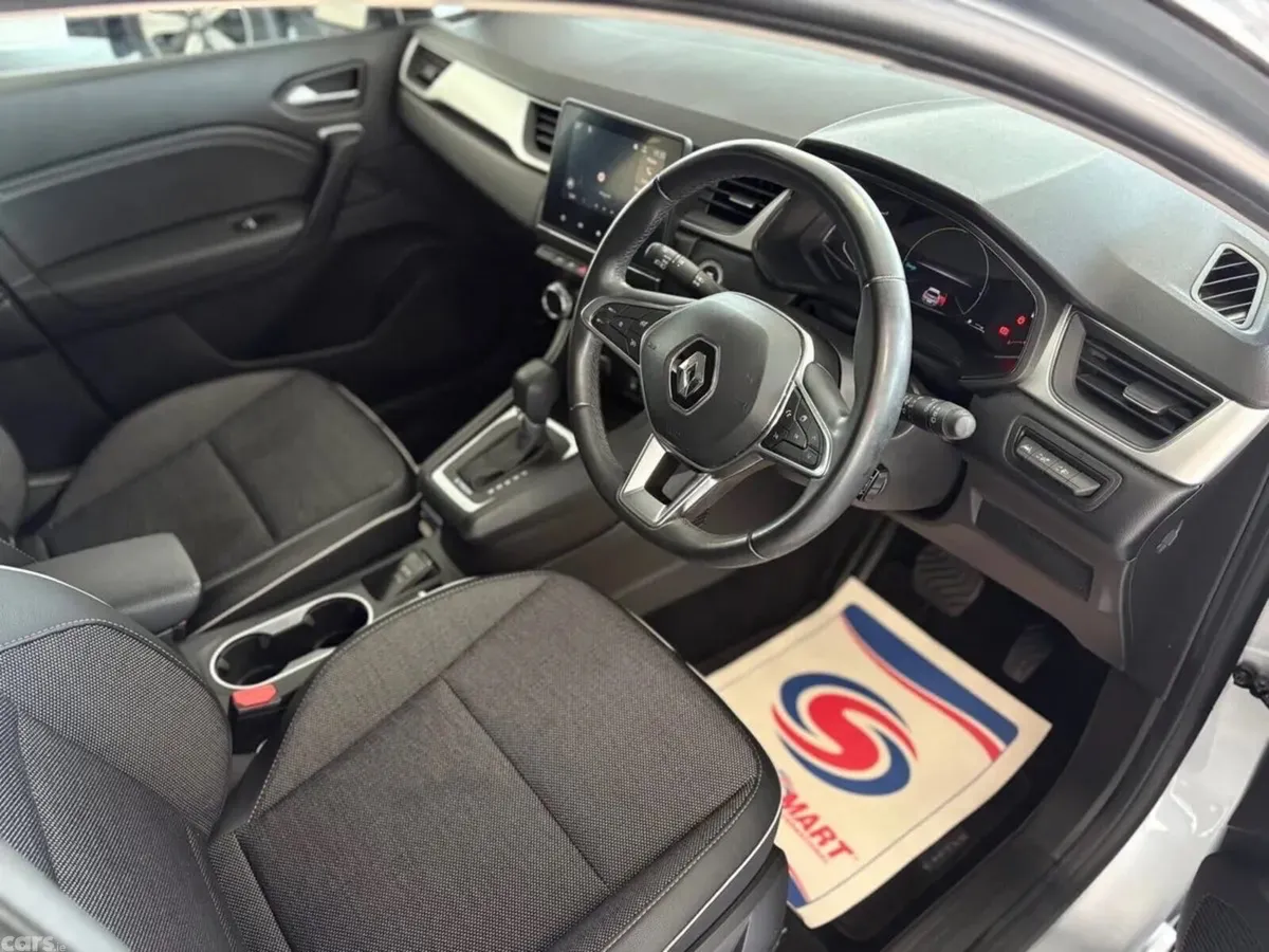 Renault Captur Hatchback, Petrol Hybrid, 2023, Grey
