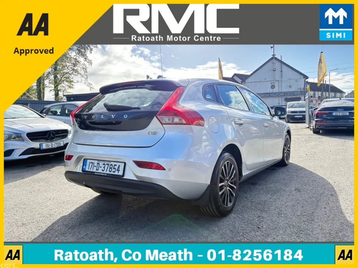 Volvo V40 Hatchback, Diesel, 2017, Grey