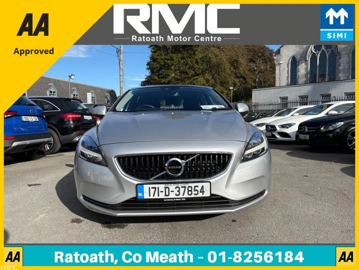 Volvo V40 Hatchback, Diesel, 2017, Grey