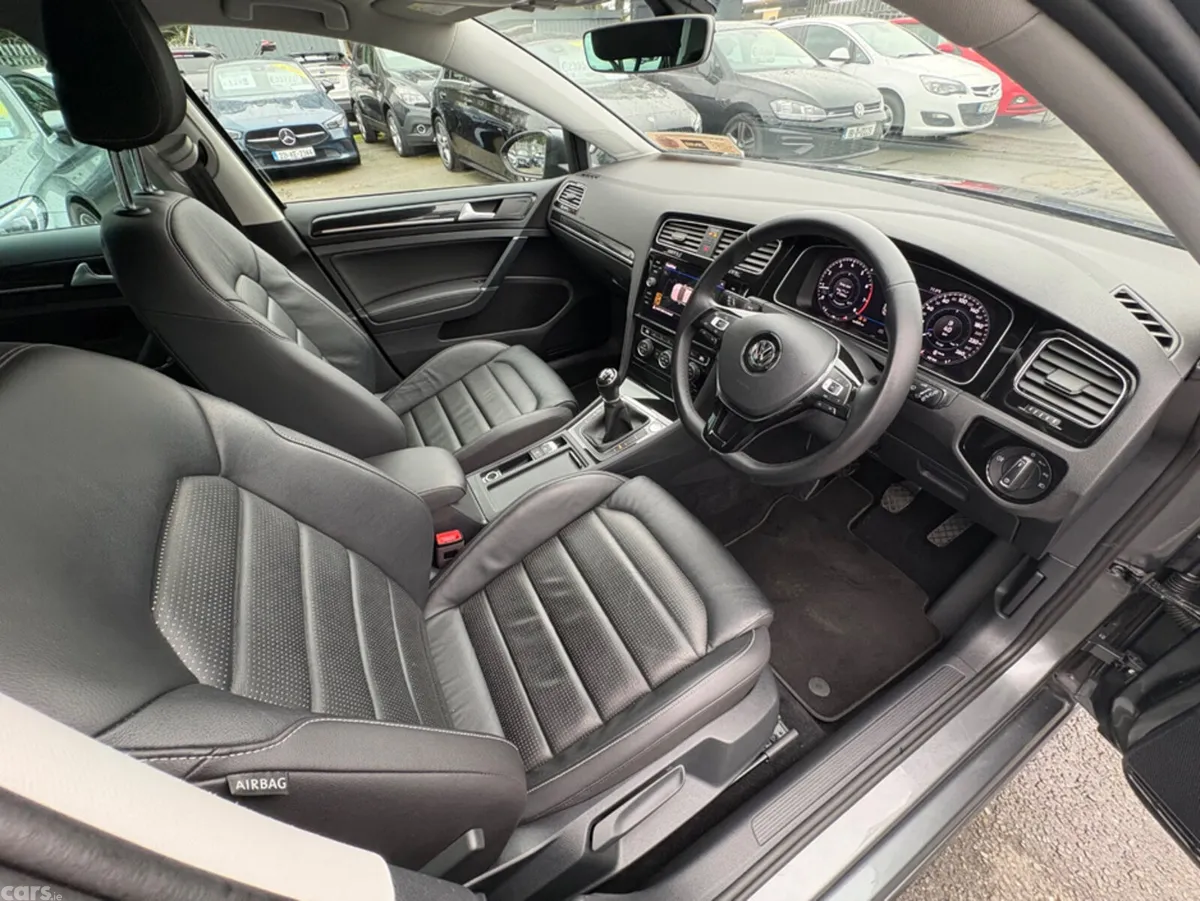 Volkswagen Golf Hatchback, Petrol, 2020, Grey