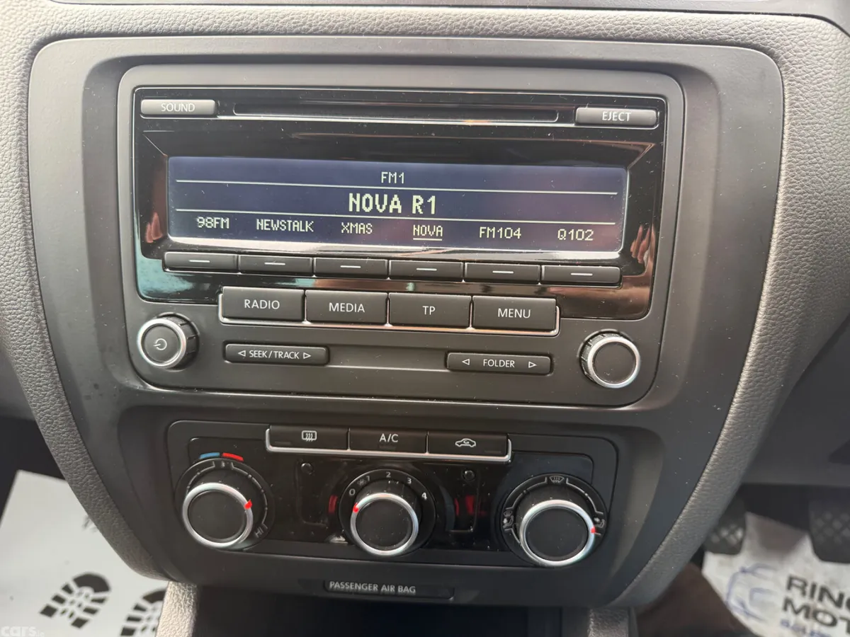 Volkswagen Jetta Saloon, Diesel, 2014, Black