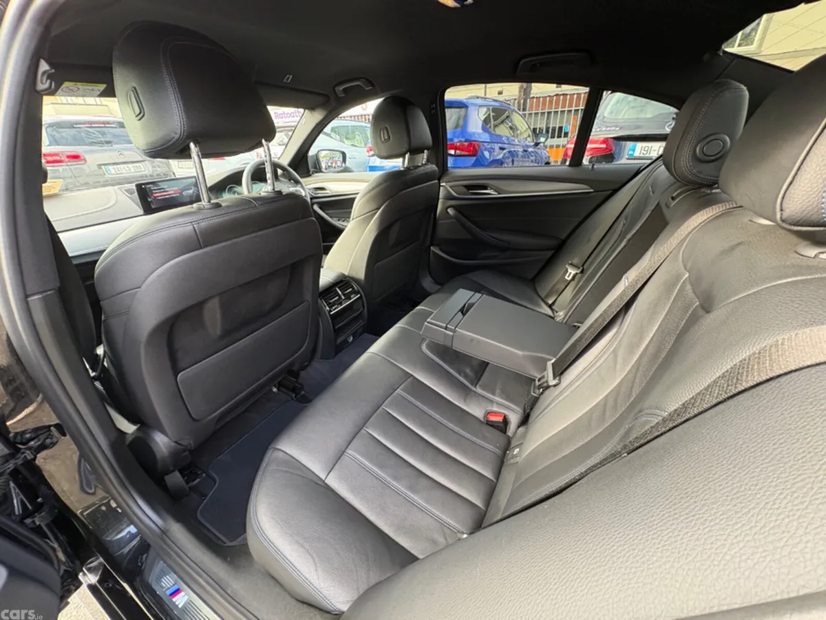 BMW 5-Series Saloon, Petrol Plug-in Hybrid, 2019, Black