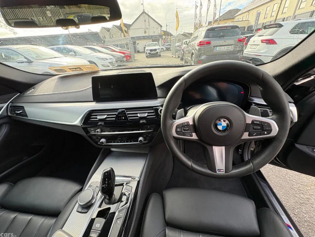 BMW 5-Series Saloon, Petrol Plug-in Hybrid, 2019, Black