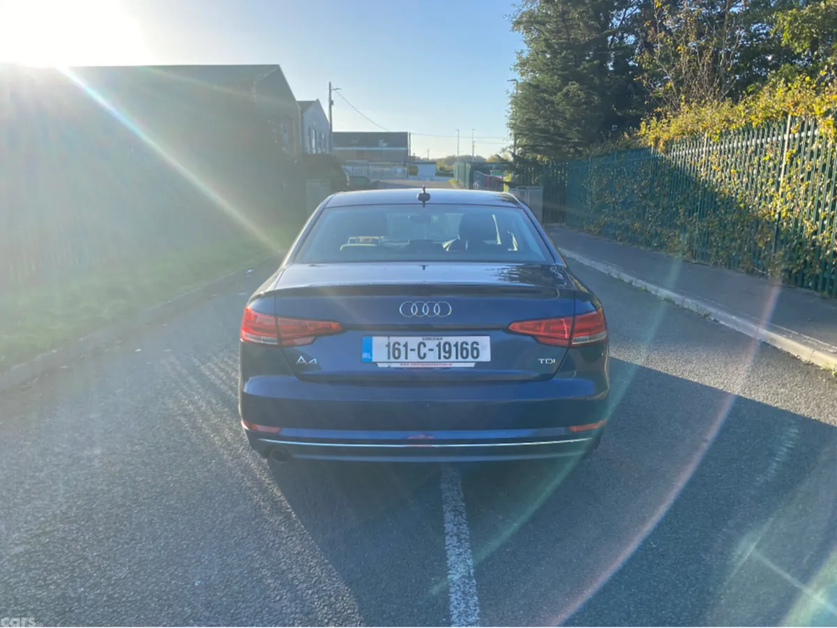 Audi A4 Saloon, Diesel, 2016, Blue