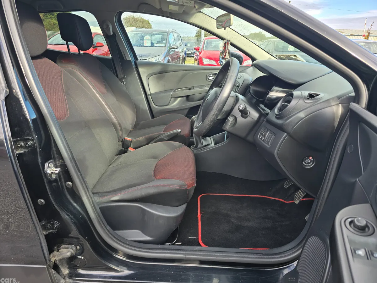 Renault Clio Hatchback, Petrol, 2014, Black