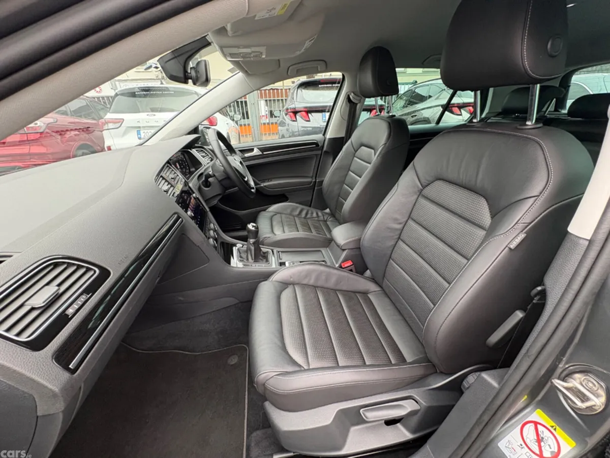 Volkswagen Golf Hatchback, Petrol, 2020, Grey