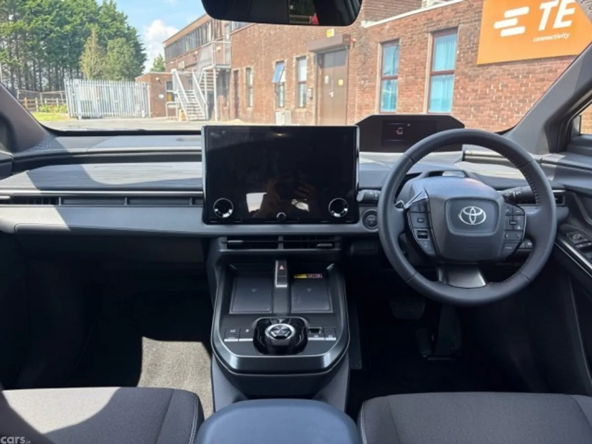 Toyota C-HR SUV, Electric, 2026, Grey