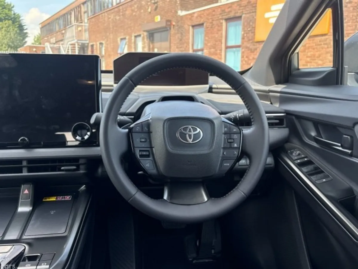 Toyota C-HR SUV, Electric, 2026, Grey