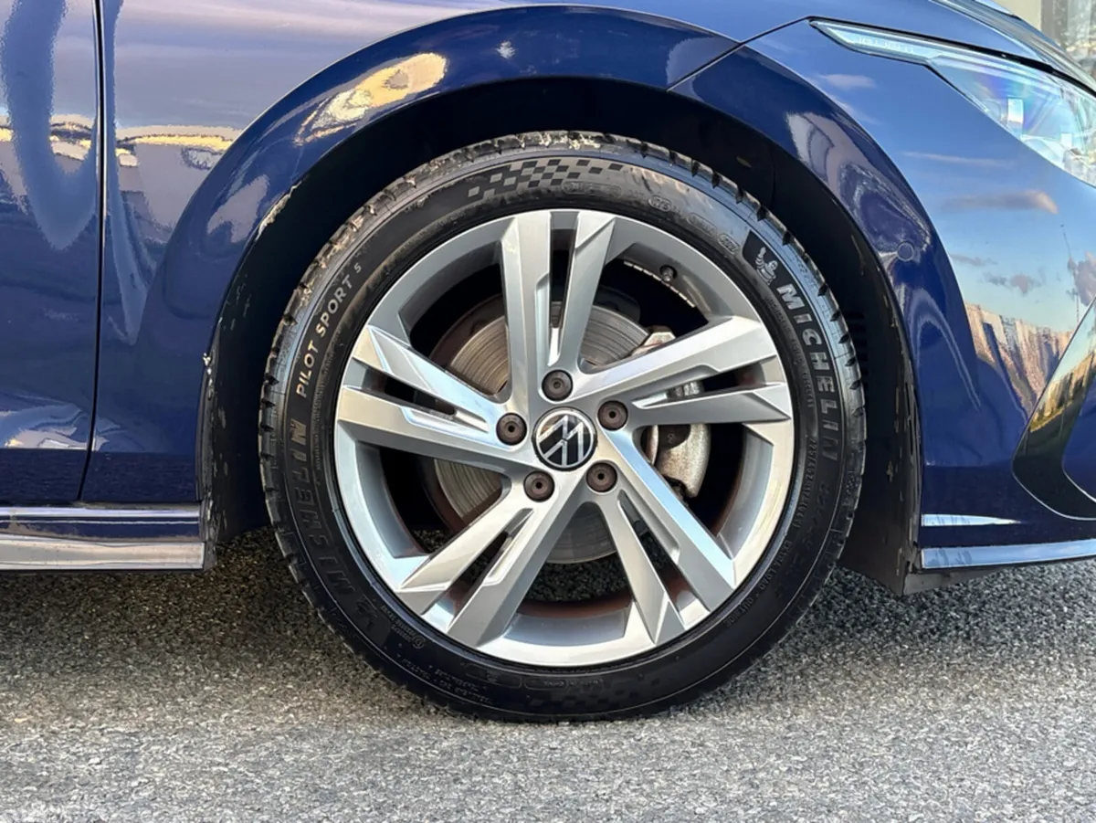 Volkswagen Golf Hatchback, Petrol, 2021, Blue