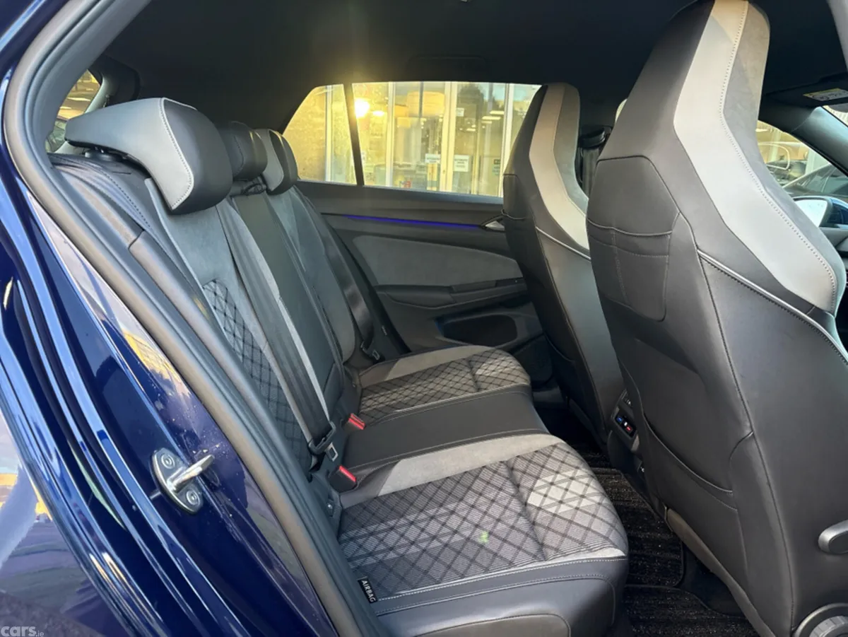 Volkswagen Golf Hatchback, Petrol, 2021, Blue