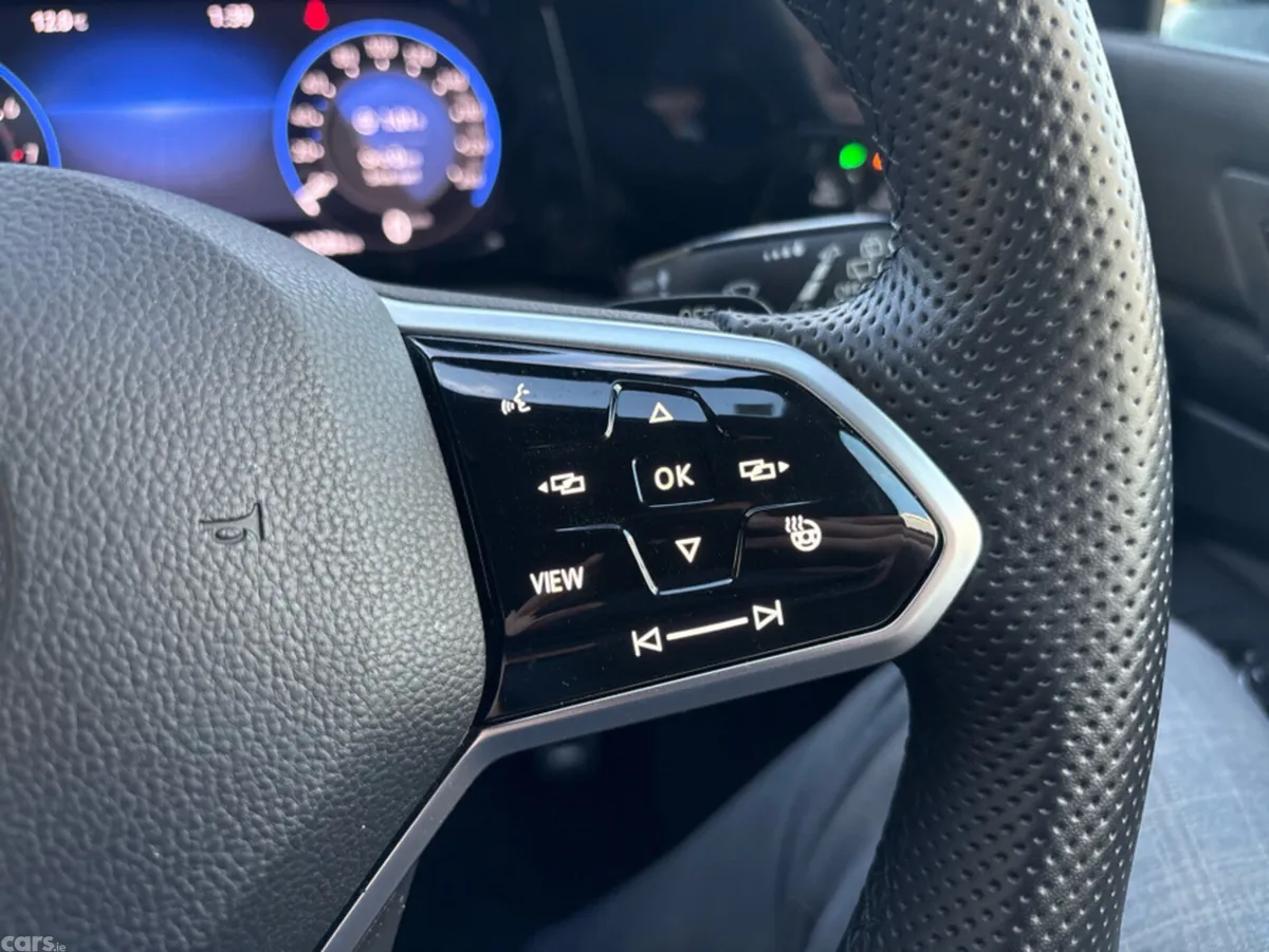 Volkswagen Golf Hatchback, Petrol, 2021, Blue