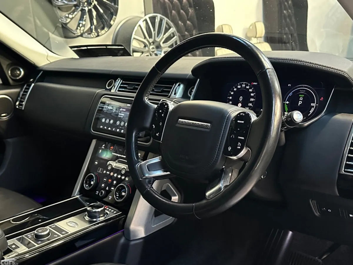 Land Rover Range Rover SUV, Petrol Plug-in Hybrid, 2020, Black