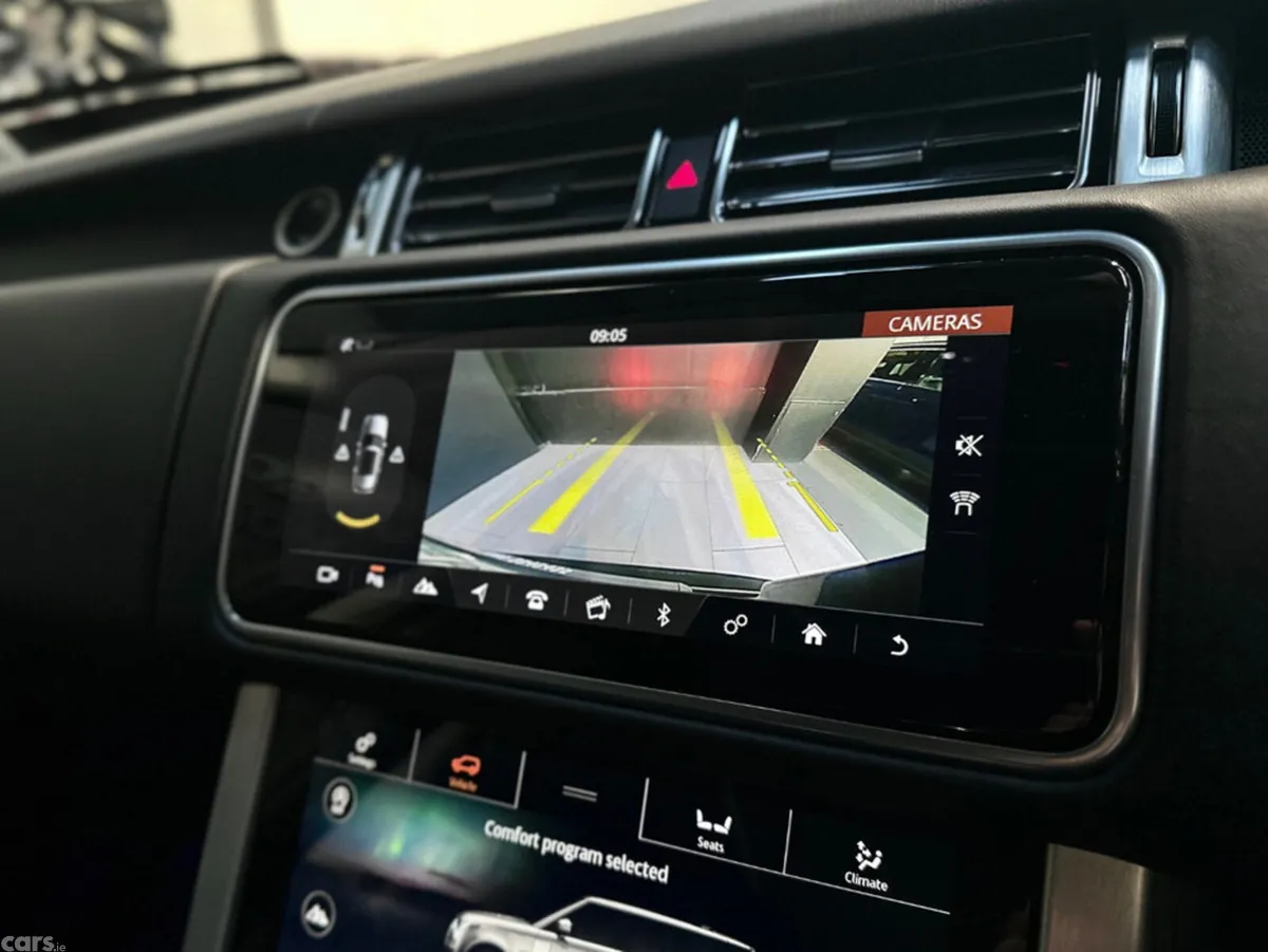 Land Rover Range Rover SUV, Petrol Plug-in Hybrid, 2020, Black