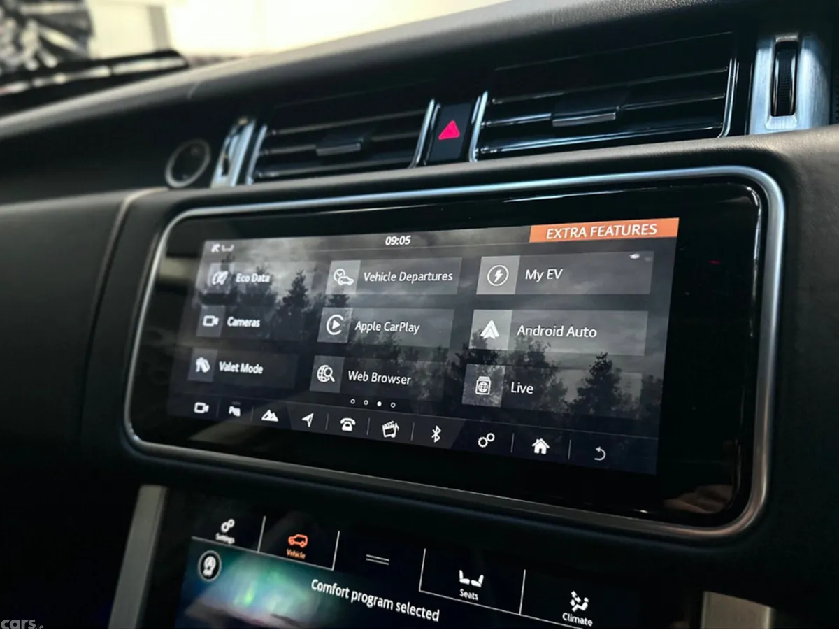 Land Rover Range Rover SUV, Petrol Plug-in Hybrid, 2020, Black