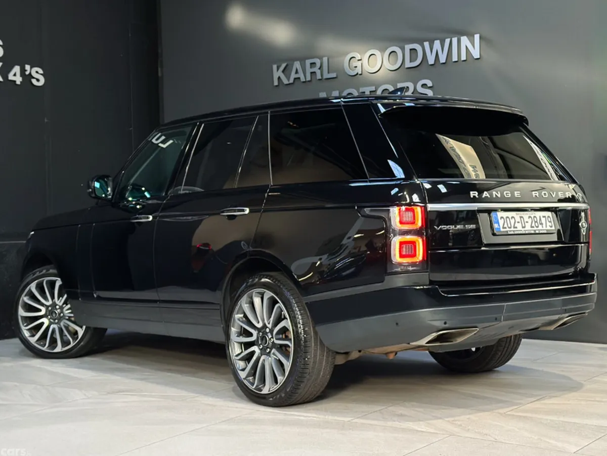 Land Rover Range Rover SUV, Petrol Plug-in Hybrid, 2020, Black