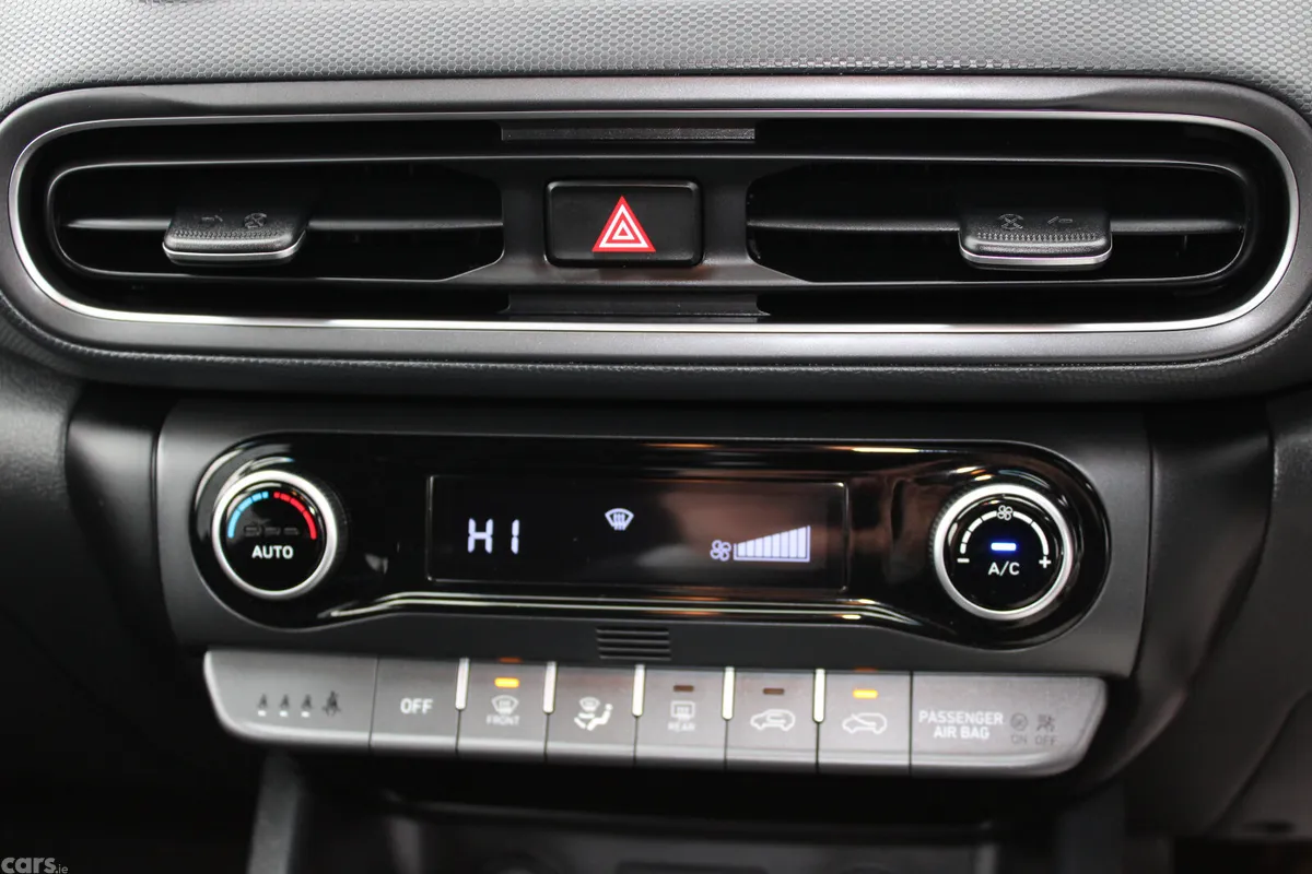 Hyundai KONA MPV, Diesel, 2021, Red