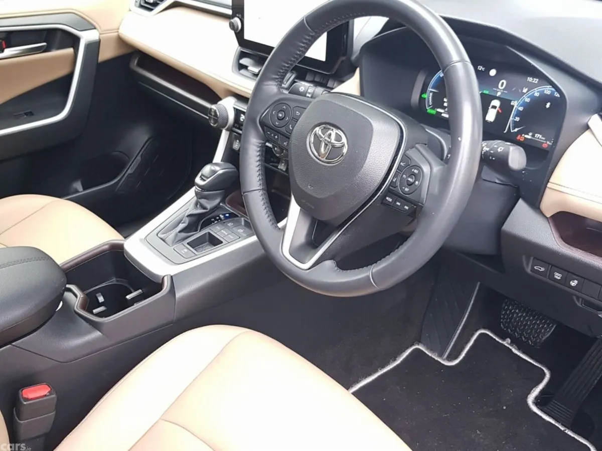 Toyota RAV4 SUV, Petrol Hybrid, 2024, Silver